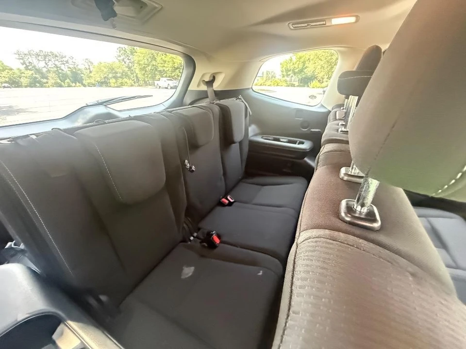 2019 Subaru - Image 27 of 30
