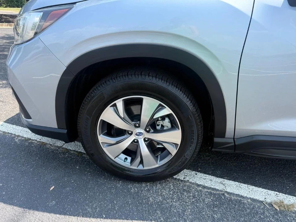 2019 Subaru - Image 3 of 30