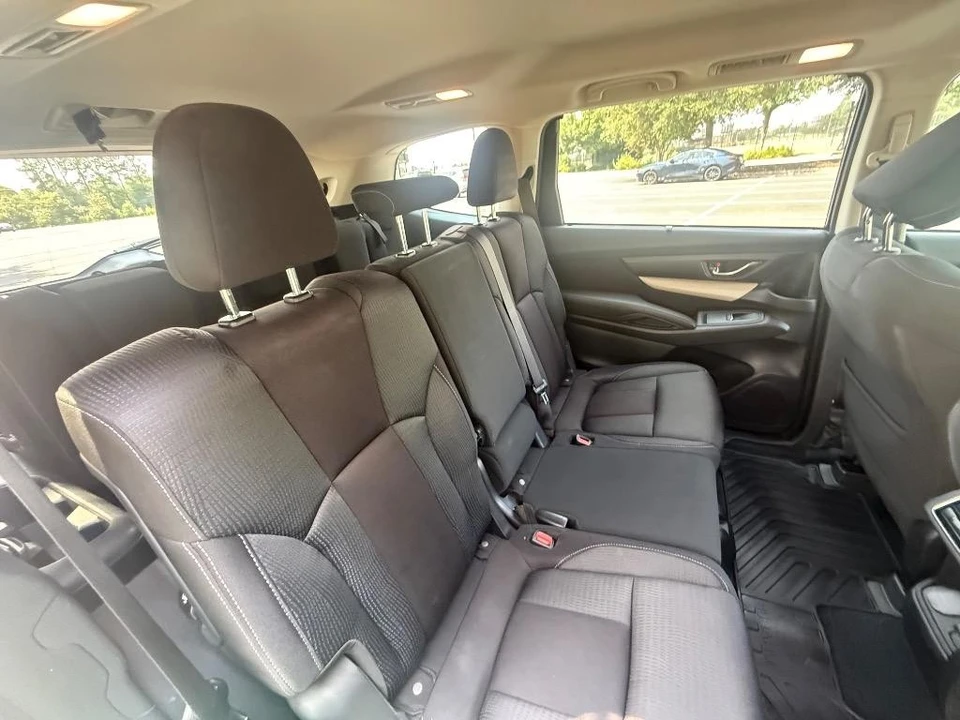 2019 Subaru - Image 28 of 30