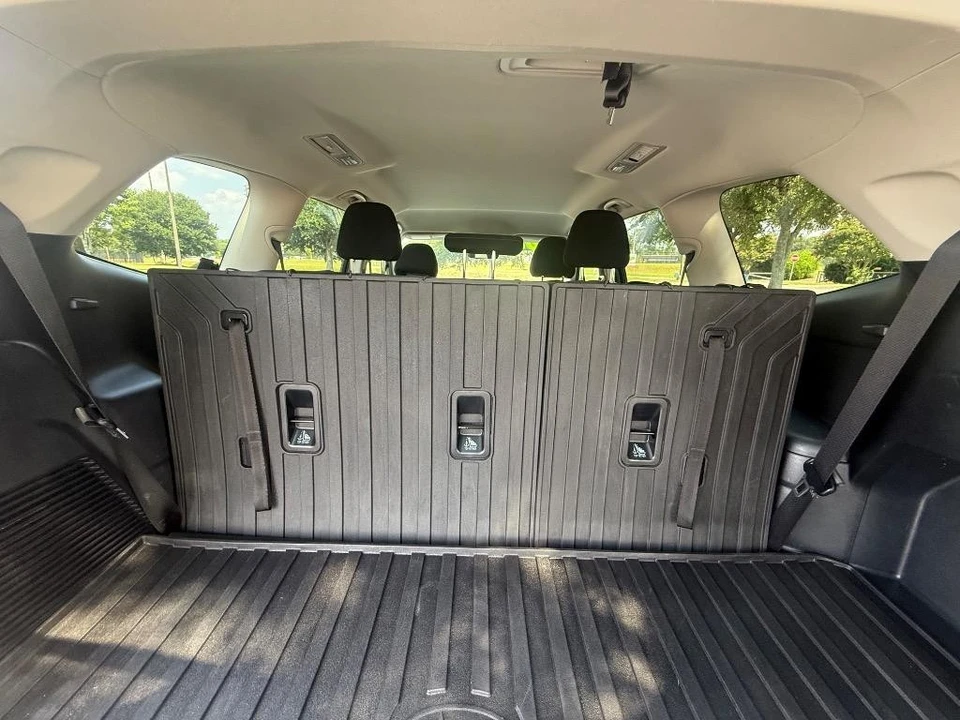 2019 Subaru - Image 24 of 30