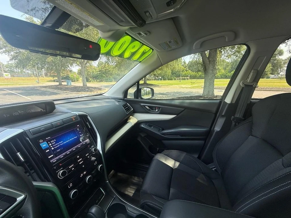 2019 Subaru - Image 11 of 30