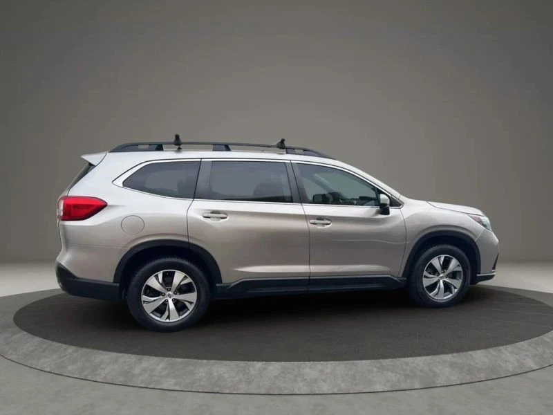 2019 Subaru - Image 4 of 12