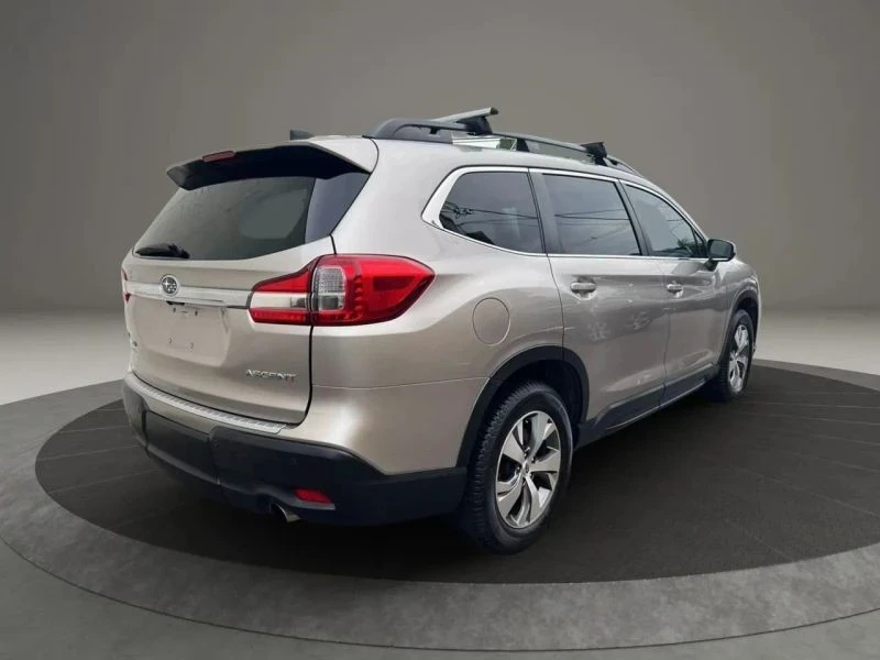 2019 Subaru - Image 5 of 12