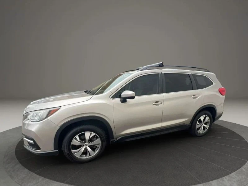 2019 Subaru - Image 6 of 12