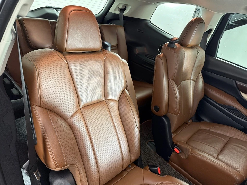 2019 Subaru - Image 24 of 28