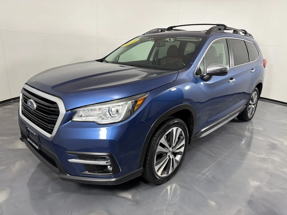 2019 Subaru - Image 8 of 28