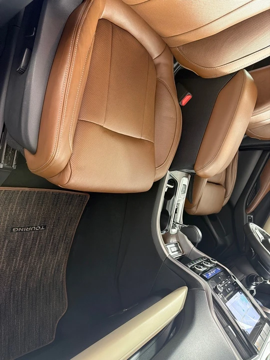 2019 Subaru - Image 25 of 28