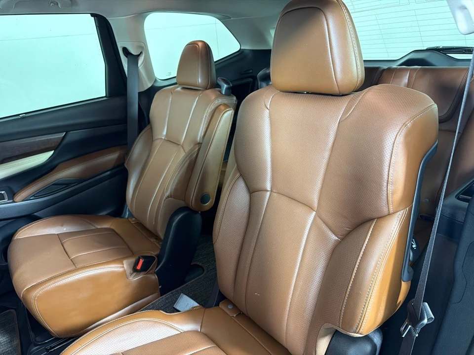 2019 Subaru - Image 20 of 28