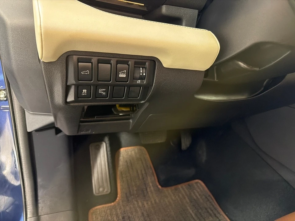 2019 Subaru - Image 14 of 28