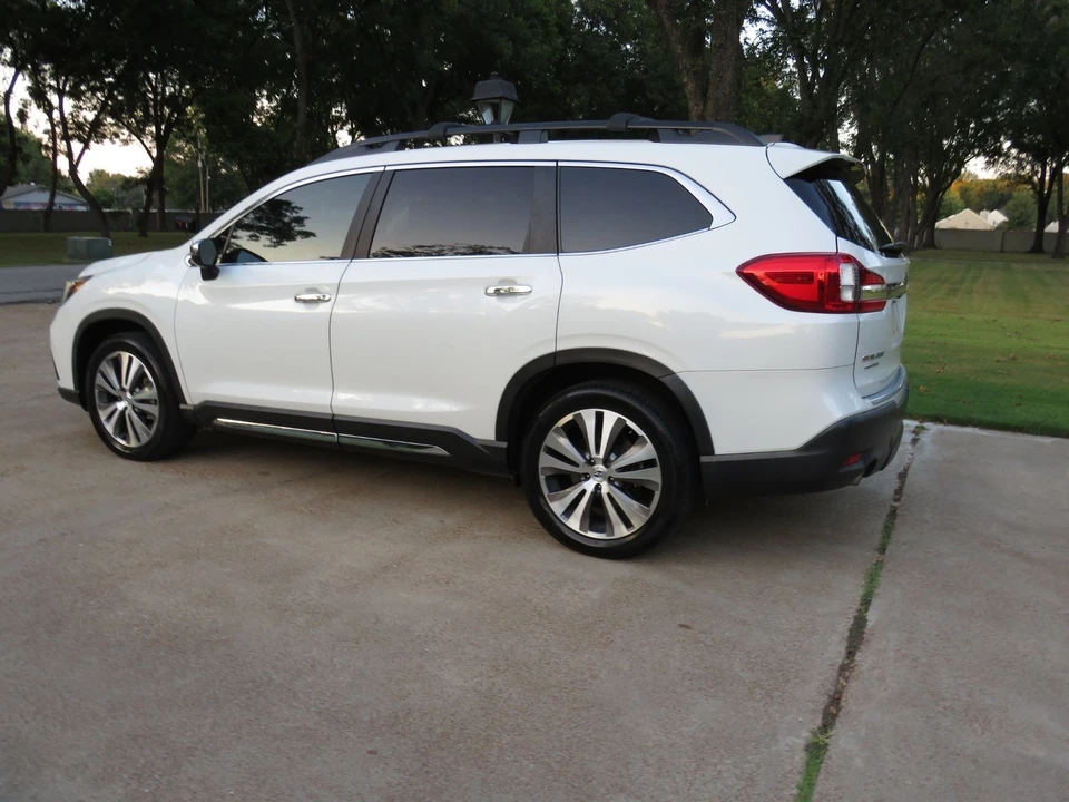 2019 Subaru - Image 5 of 12