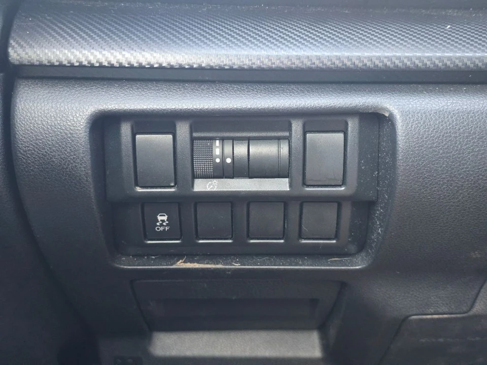 2019 Subaru Crosstrek 2nd Gen - Image 16 of 21