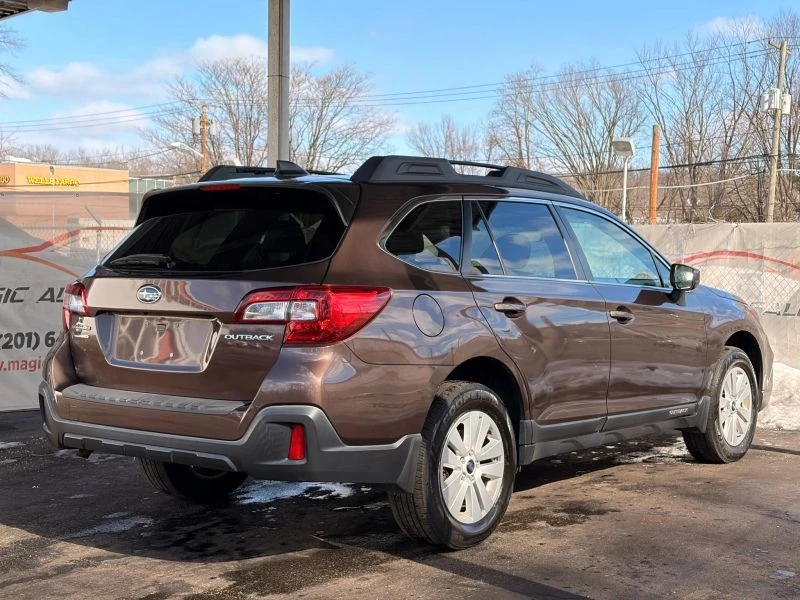 2019 Subaru Outback 5th Gen - Image 11 of 12