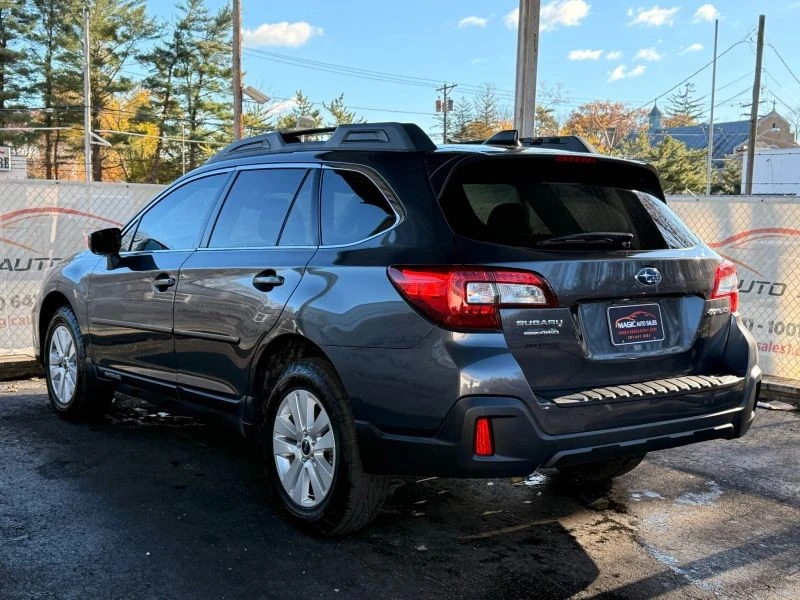 2019 Subaru Outback 5th Gen - Image 11 of 12