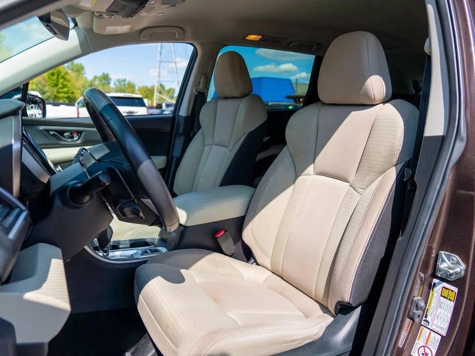 2019 Subaru - Image 16 of 20