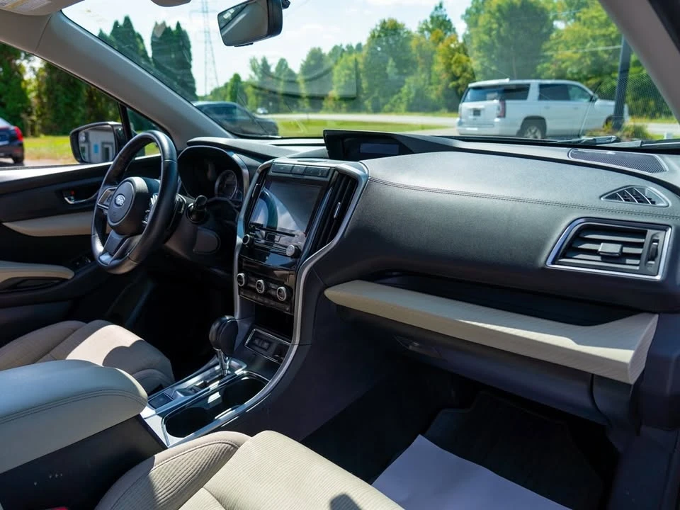 2019 Subaru - Image 18 of 20