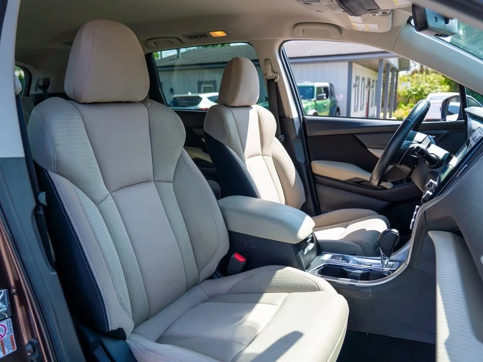 2019 Subaru - Image 19 of 20