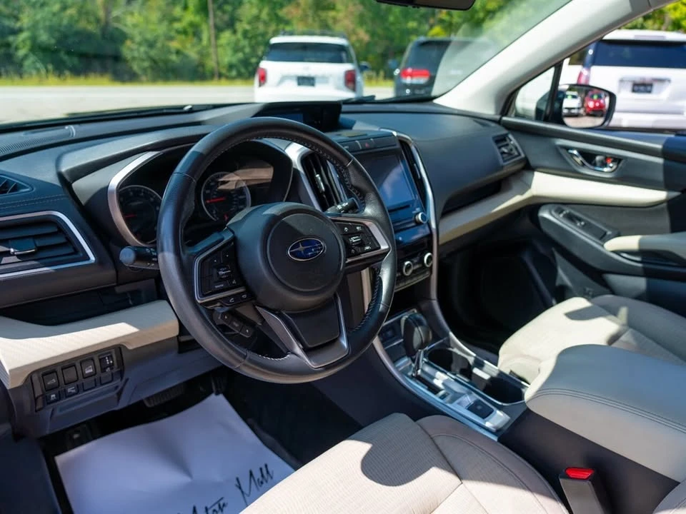 2019 Subaru - Image 17 of 20
