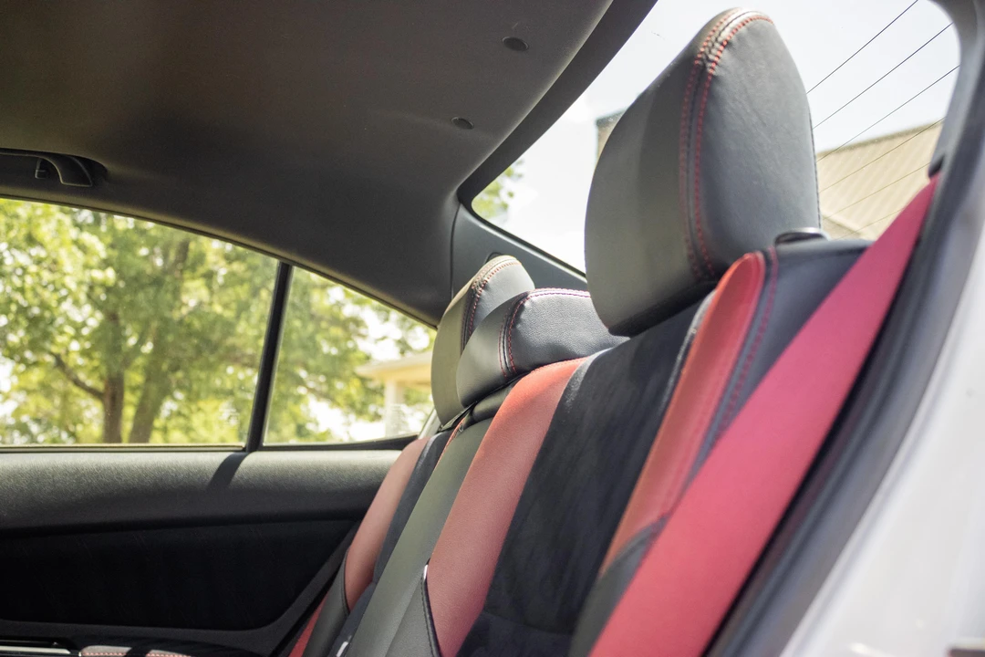2019 Subaru Impreza WRX STi 4th Gen - Image 28 of 31
