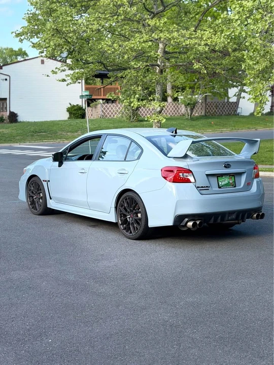 2019 Subaru - Image 6 of 8