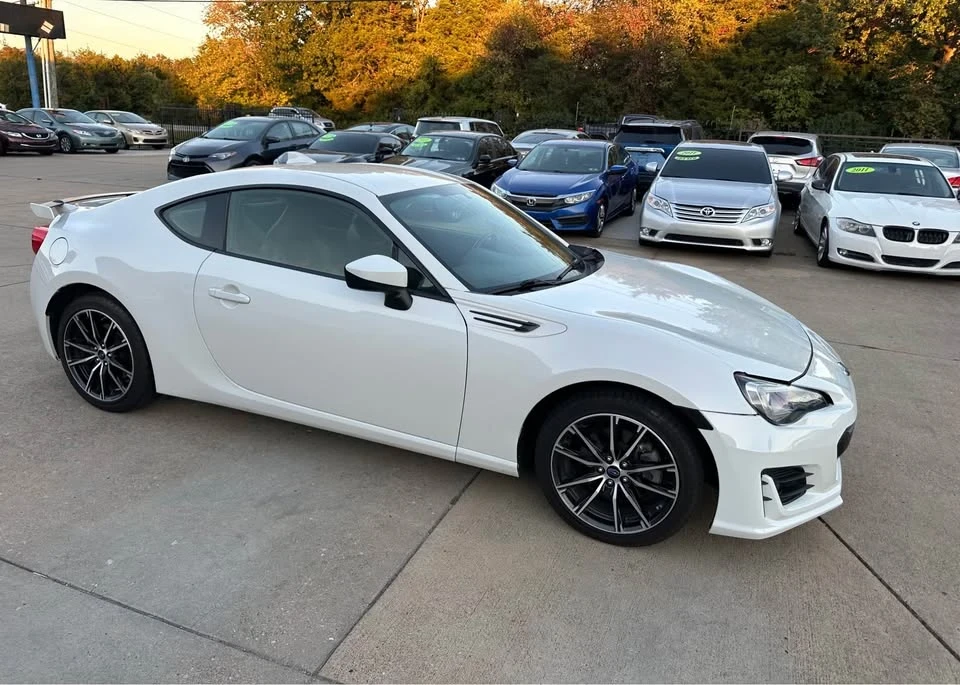 2019 Subaru BRZ 1st Gen - Image 2 of 19