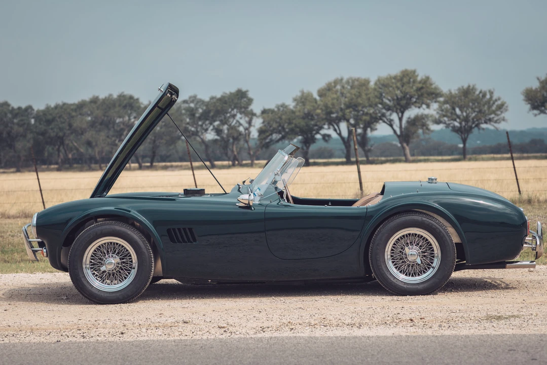 2019 Superformance - Image 11 of 31