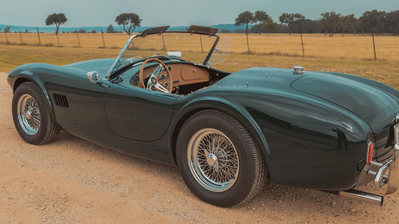 2019 Superformance - Image 15 of 31