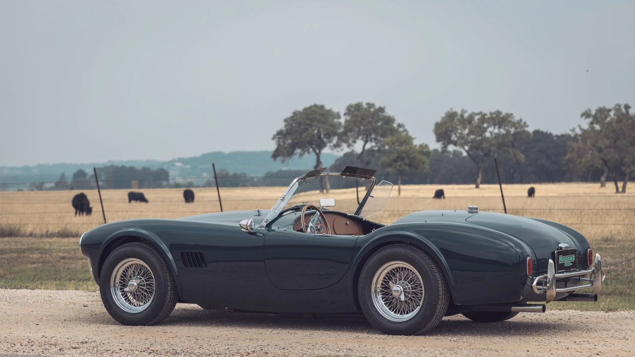 2019 Superformance - Image 5 of 31