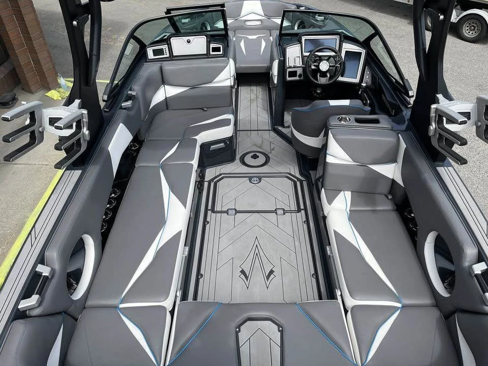 2019 Toyota Supra - Image 7 of 14