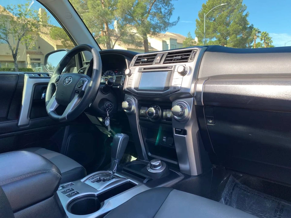 2019 Toyota 4Runner 5th Gen - Image 10 of 21