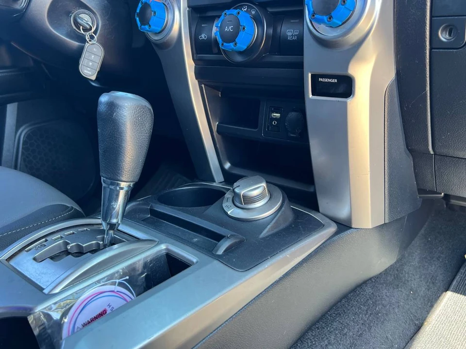 2019 Toyota 4Runner 5th Gen - Image 10 of 20