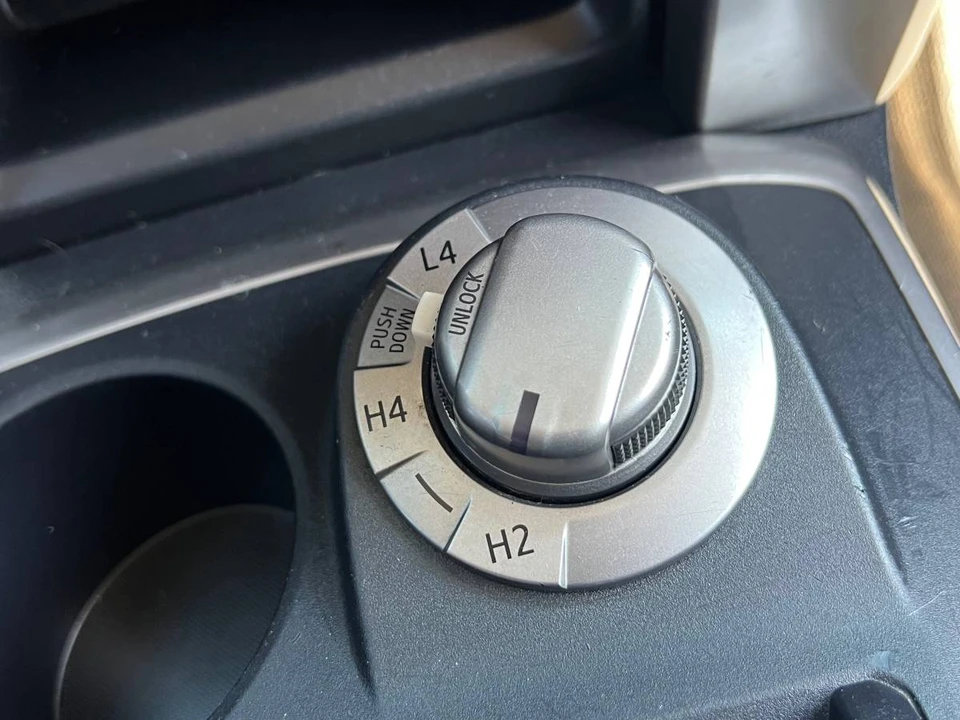 2019 Toyota 4Runner 5th Gen - Image 16 of 20