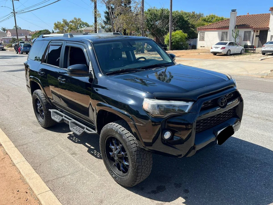 2019 Toyota 4Runner 5th Gen - Image 14 of 19