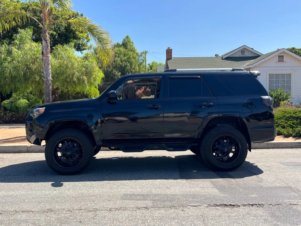 2019 Toyota 4Runner 5th Gen - Image 16 of 19