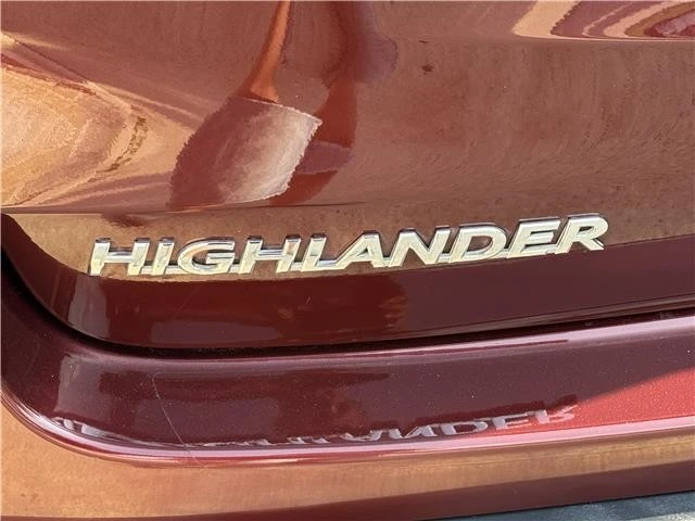 2019 Toyota Highlander - Image 16 of 21