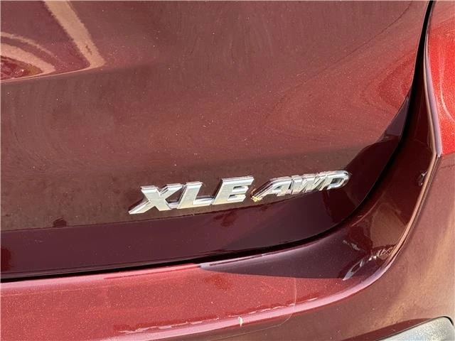 2019 Toyota Highlander - Image 17 of 21