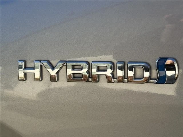 2019 Toyota RAV4 5th Gen - Image 10 of 21