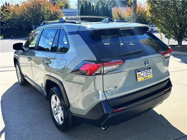 2019 Toyota RAV4 5th Gen - Image 4 of 21