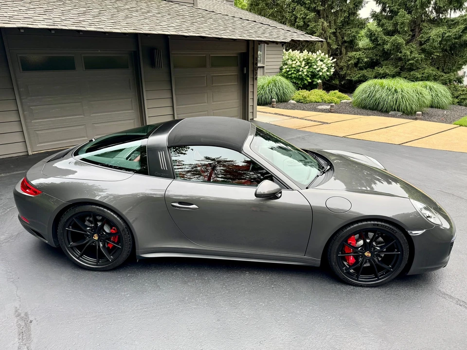 2019 Porsche 991 Targa 4 & 4S - Image 10 of 20