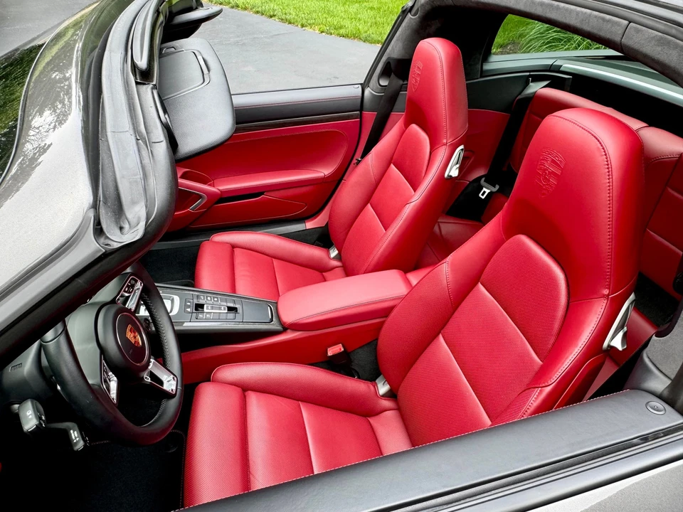 2019 Porsche 991 Targa 4 & 4S - Image 13 of 20
