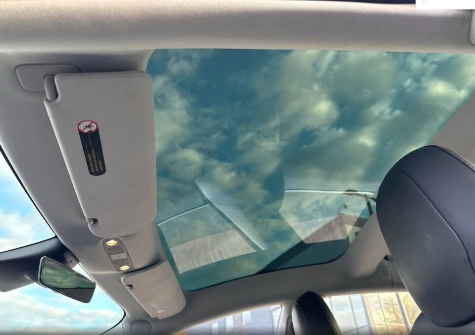2019 Tesla Model 3 - Image 8 of 10