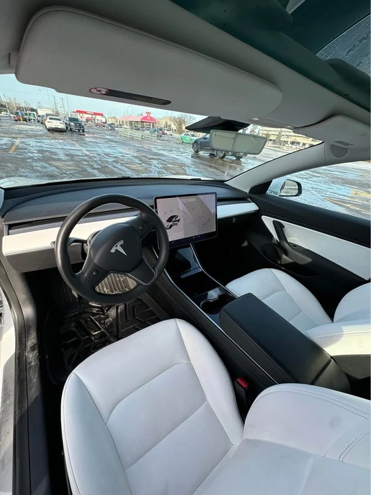 2019 Tesla Model 3 - Image 6 of 8