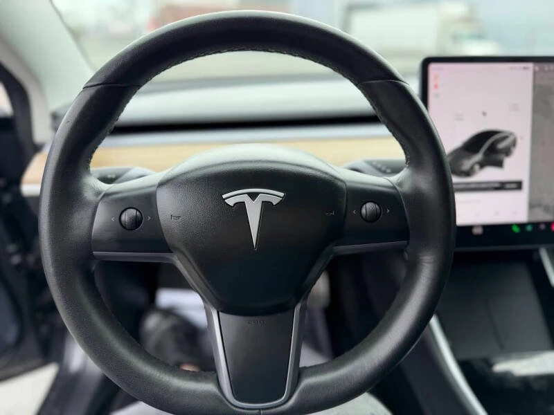 2019 Tesla Model 3 - Image 8 of 15