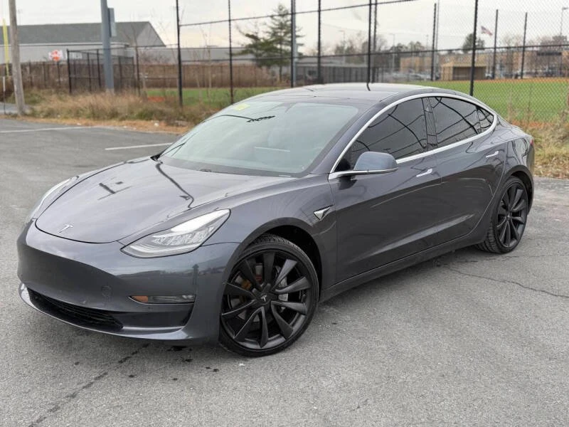 2019 Tesla Model 3 - Image 2 of 15