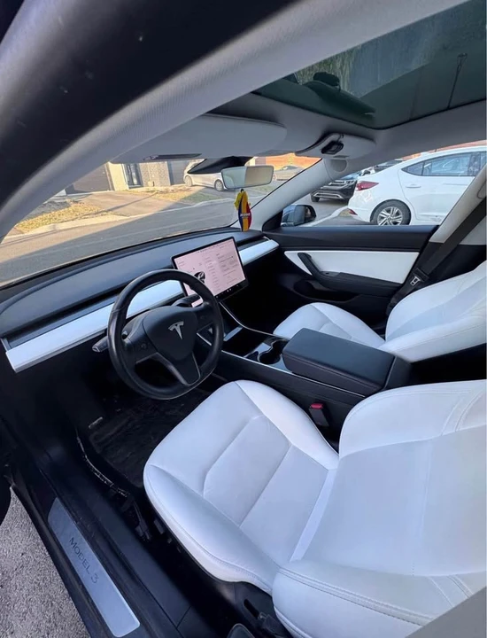 2019 Tesla Model 3 - Image 3 of 3