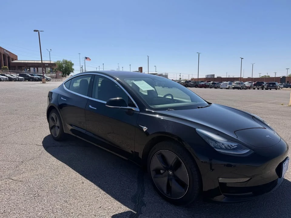2019 Tesla Model 3 - Image 4 of 10