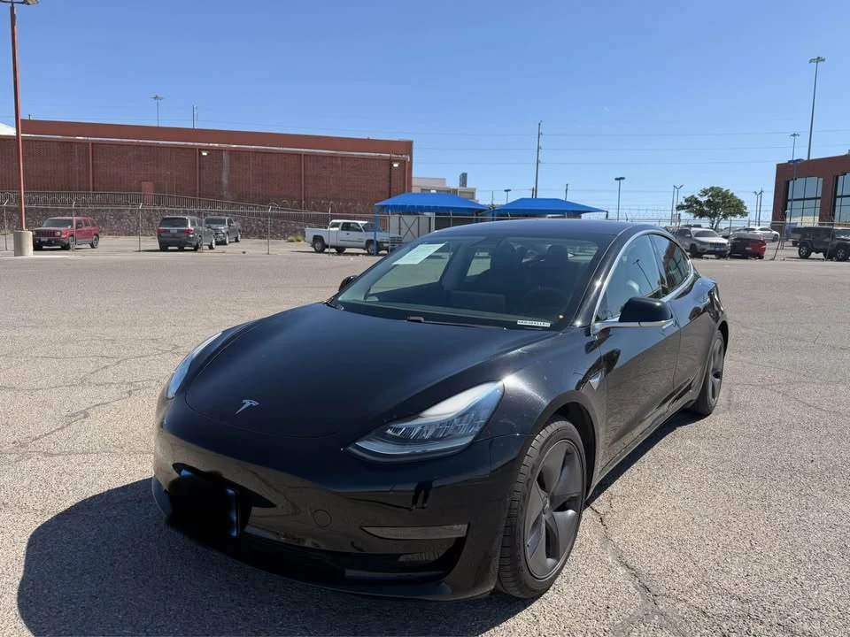 2019 Tesla Model 3 - Image 5 of 10