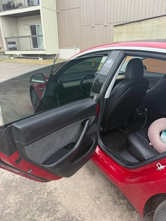 2019 Tesla Model 3 - Image 4 of 5