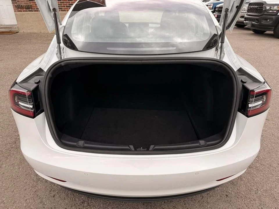 2019 Tesla Model 3 - Image 11 of 17