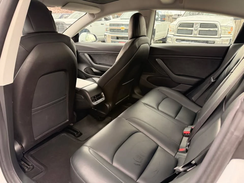 2019 Tesla Model 3 - Image 13 of 17