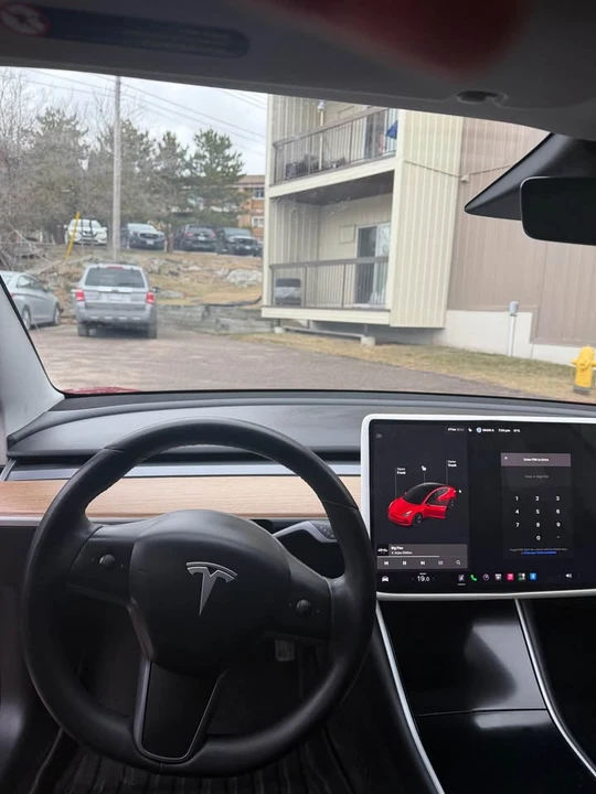 2019 Tesla Model 3 - Image 3 of 5
